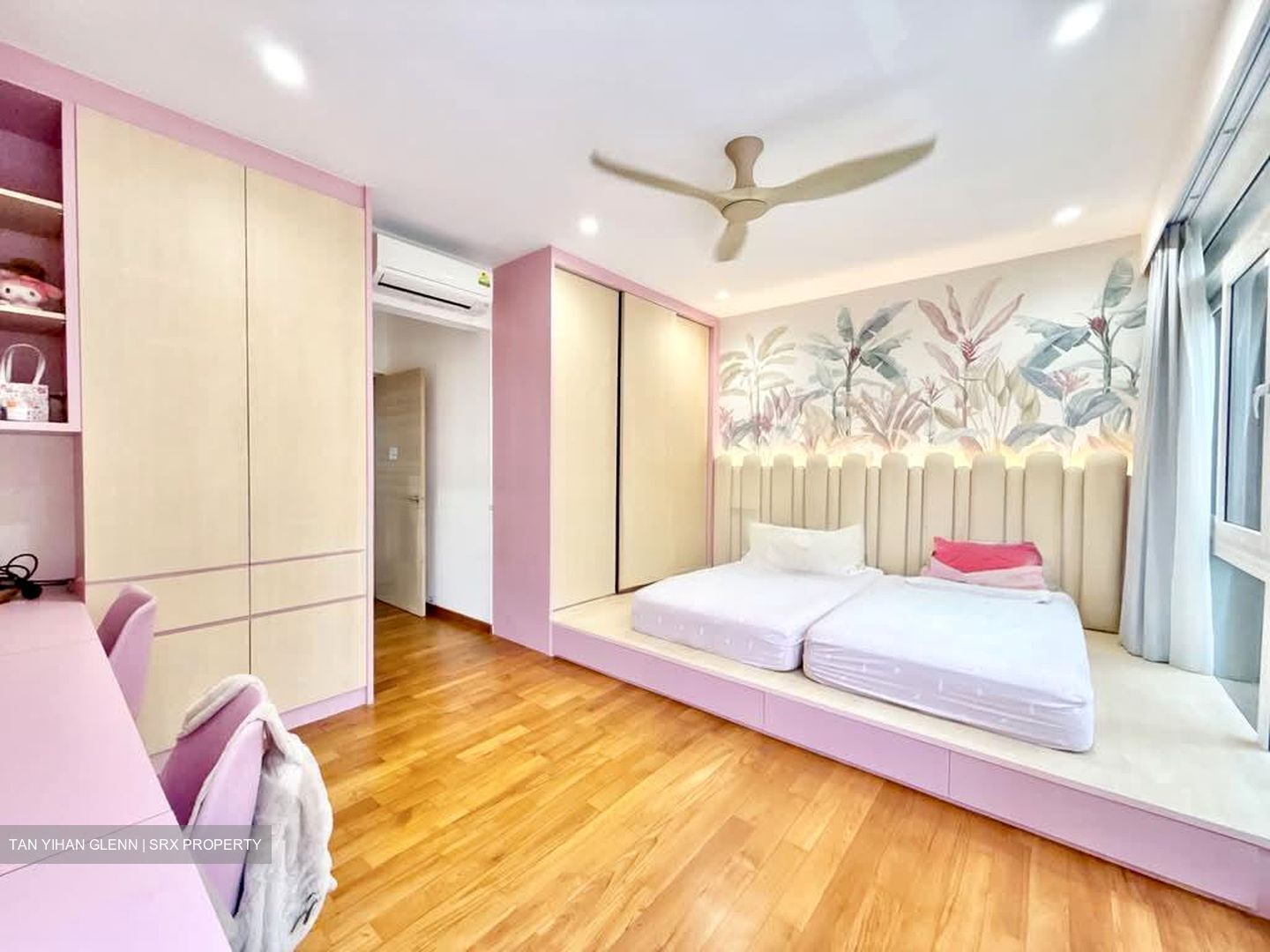 Highland Road (D19), Terrace #561033851
